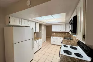 17 Briervine Ct, The Woodlands, TX 77381 - Photo 8