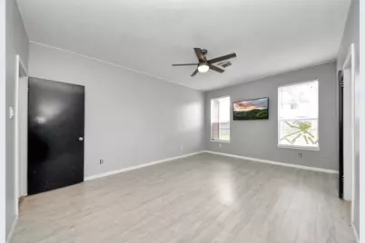 16111 Copper Canyon Drive, Friendswood, TX 77546 - Photo 16