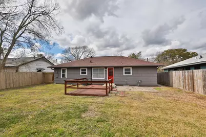 9211 Vinearbor Street, Houston, TX 77033 - Photo 32