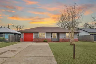 9211 Vinearbor St, Houston, TX 77033 - Photo 1