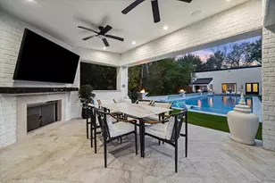 8 E Rivercrest Dr, Houston, TX 77042 - Photo 36