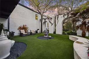 8 E Rivercrest Dr, Houston, TX 77042 - Photo 44