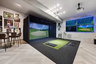 8 E Rivercrest Dr, Houston, TX 77042 - Photo 2