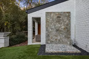 8 E Rivercrest Dr, Houston, TX 77042 - Photo 32