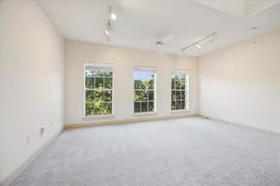 1620 Elgin Street #9, Houston, TX 77004 - Photo 8