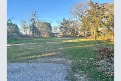 3900 Avenue B, Brookshire, TX 77423 - Photo 4