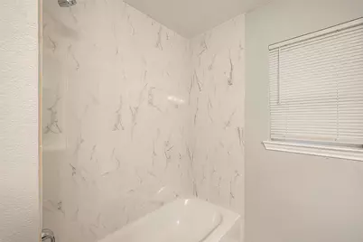 5755 Heron Drive, Houston, TX 77033 - Photo 28