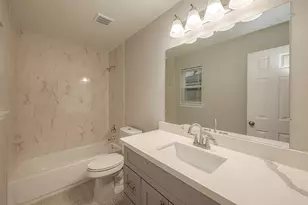 5755 Heron Dr, Houston, TX 77033 - Photo 34