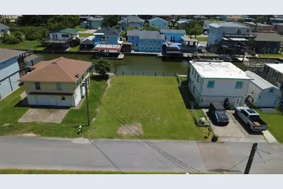 28 Lakeside Drive, Hitchcock, TX 77563 - Photo 4