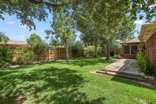 3721 Pin Oak Dr E, Pearland, TX 77581 - Photo 30