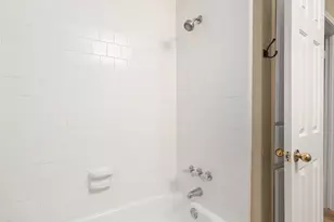 3721 Pin Oak Dr E, Pearland, TX 77581 - Photo 20