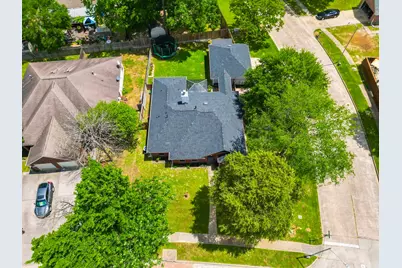 200 Canterbury Drive, Conroe, TX 77303 - Photo 38