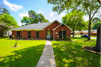 200 Canterbury Drive, Conroe, TX 77303 - Photo 2