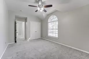 12415 Silversmine Dr, Houston, TX 77014 - Photo 36