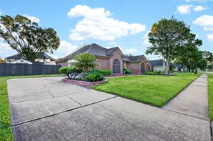 18610 Autumn Hills Dr, Katy, TX 77449 - Photo 4