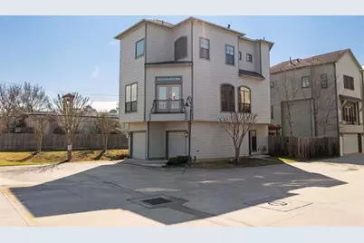 835 Garden Oaks Trace, Houston, TX 77018 - Photo 2