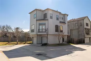835 Garden Oaks Trce, Houston, TX 77018 - Photo 2