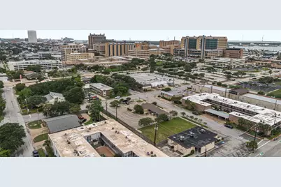516 Holiday Drive, Galveston, TX 77550 - Photo 26