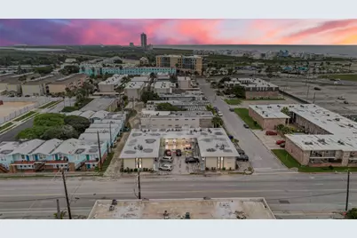 516 Holiday Drive, Galveston, TX 77550 - Photo 14