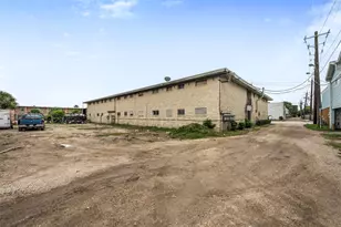 516 Holiday Dr, Galveston, TX 77550 - Photo 36