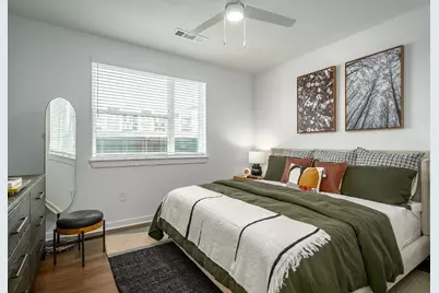 10421 Deerwood Road #3214, Houston, TX 77042 - Photo 4