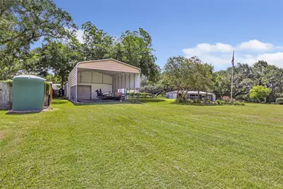 111 S 8th Street, Highlands, TX 77562 - Photo 6