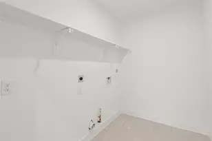 7413 Charlie St, Houston, TX 77088 - Photo 12