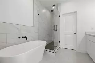7413 Charlie St, Houston, TX 77088 - Photo 22