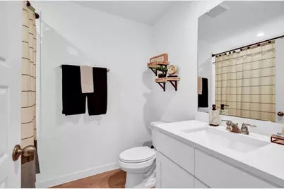 328 Amy Street, Angleton, TX 77515 - Photo 14