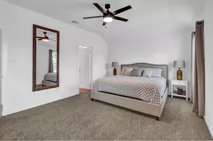 328 Amy St, Angleton, TX 77515 - Photo 18