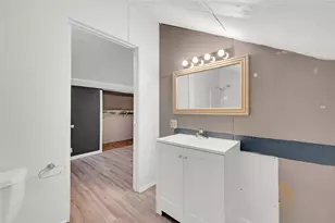 310 N Rock Island St, Angleton, TX 77515 - Photo 12