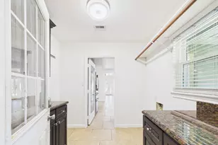 531 Oakdale St, Shoreacres, TX 77571 - Photo 16