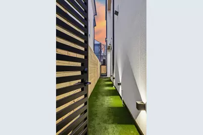 511 W Polk Street, Houston, TX 77019 - Photo 2