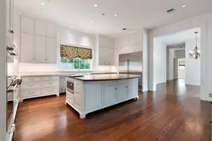 8 Tokeneke Trail, Houston, TX 77024 - Photo 14