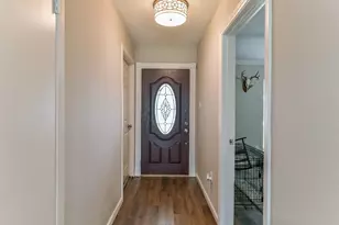 9902 Wren St, La Porte, TX 77571 - Photo 4