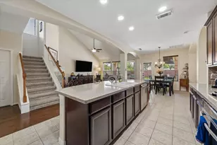 2608 Crystal Falls Dr, Pearland, TX 77584 - Photo 8