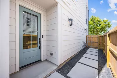 303 Marcella Street #O, Houston, TX 77091 - Photo 6