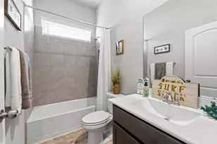 25815 Balsamwood Dr, Tomball, TX 77375 - Photo 10