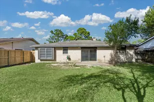 17134 Barcelona Dr, Friendswood, TX 77546 - Photo 28