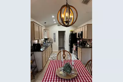 115 Papaya Street, Lake Jackson, TX 77566 - Photo 10