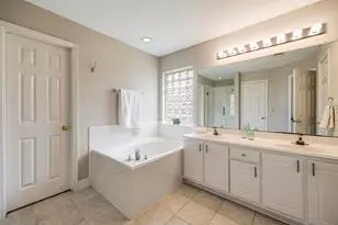 13203 Thornoak Ln, Houston, TX 77070 - Photo 22