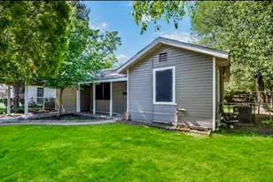 113 E Witcher Ln, Houston, TX 77076 - Photo 2