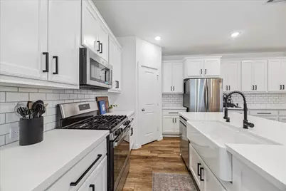 16402 Little Pine Creek Drive, Humble, TX 77346 - Photo 4