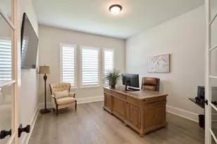 10090 S Goshawk Trl, Conroe, TX 77385 - Photo 10