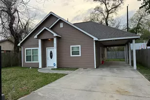6125 Rollins St, Houston, TX 77091 - Photo 2