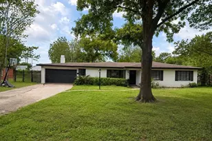 9350 Livernois Rd, Houston, TX 77080 - Photo 2