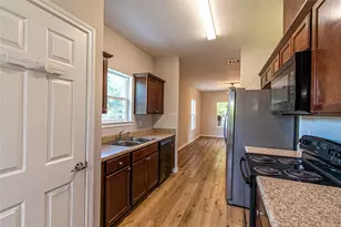 314 S Justice St, Texas City, TX 77591 - Photo 6