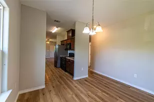 314 S Justice St, Texas City, TX 77591 - Photo 4