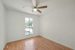 17401 Red Oak Dr, Houston, TX 77090 - Photo 22