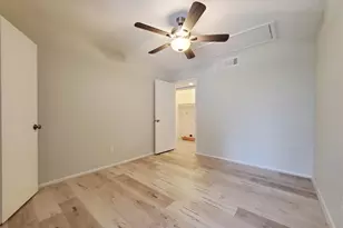 19311 Lazy Valley Dr, Katy, TX 77449 - Photo 16
